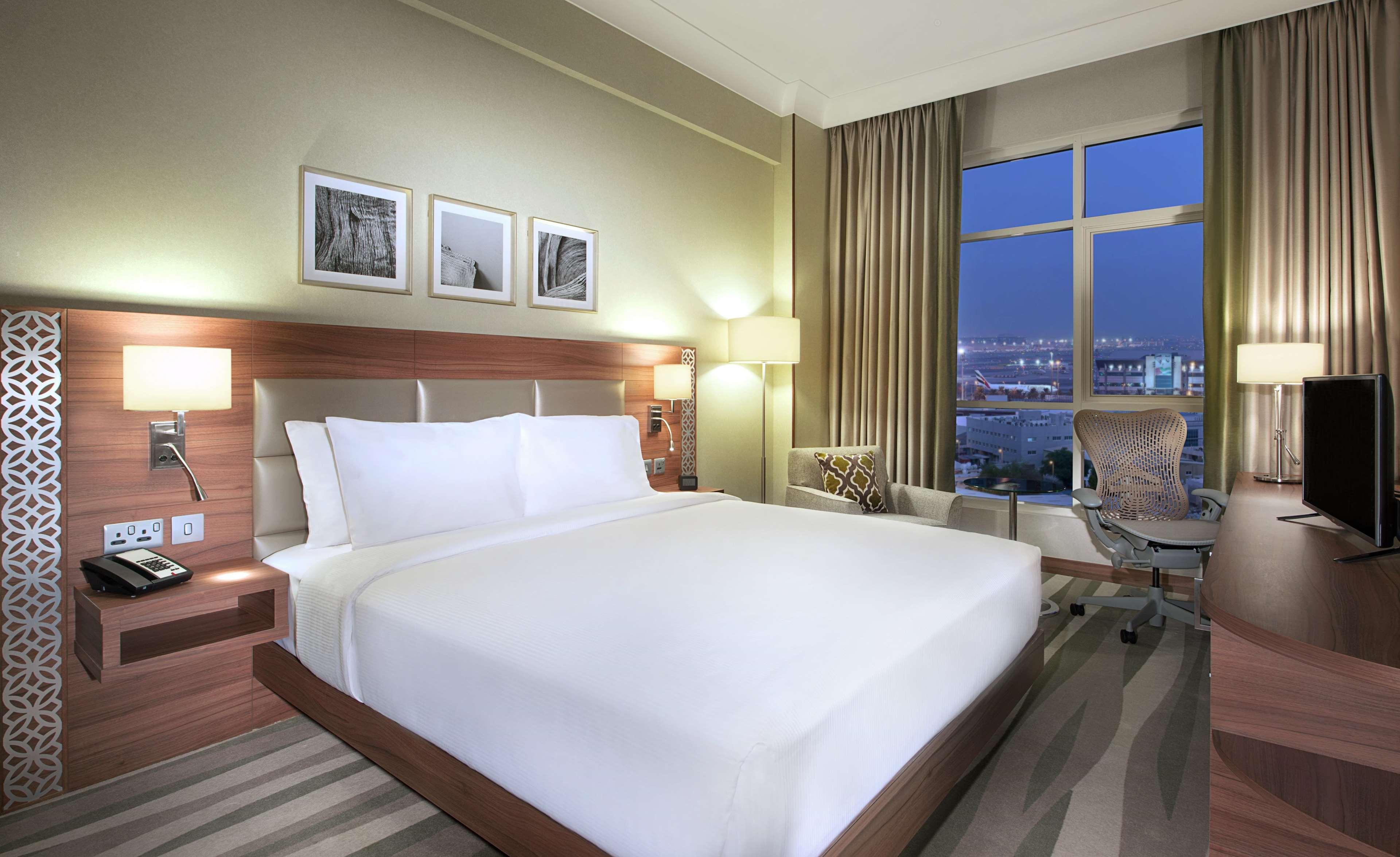 Hilton Garden Inn Dubai Deira Eksteriør billede
