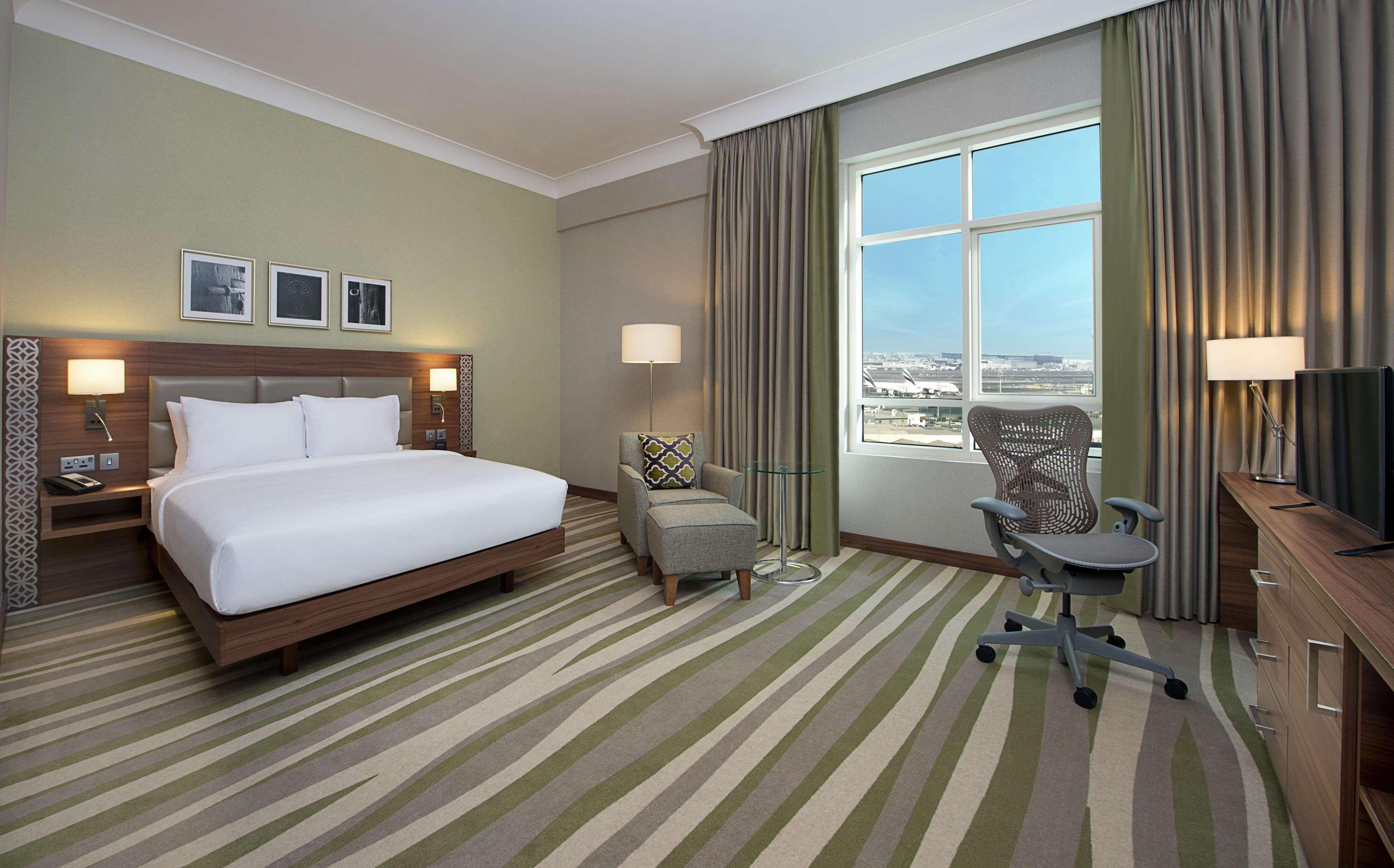 Hilton Garden Inn Dubai Deira Eksteriør billede