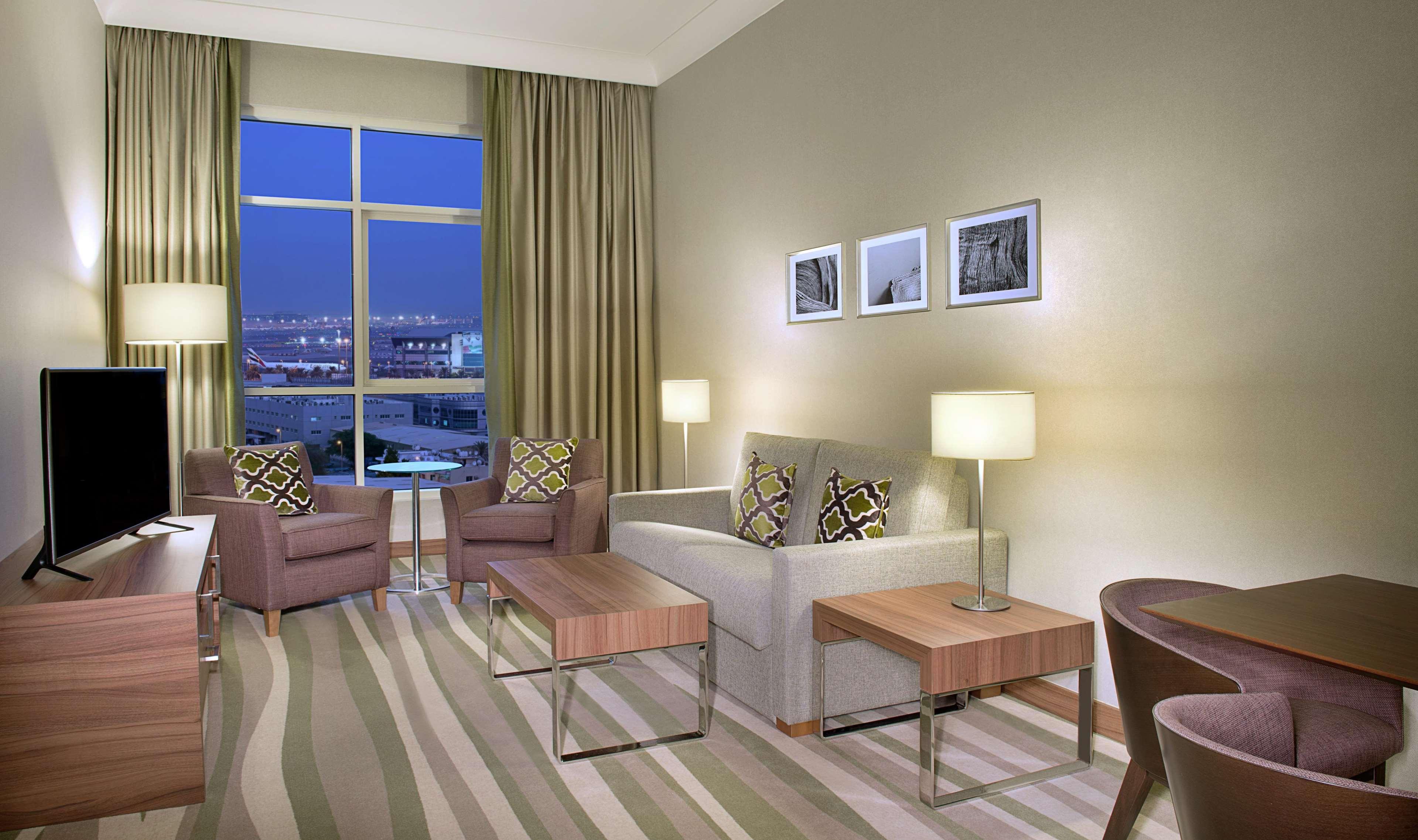 Hilton Garden Inn Dubai Deira Eksteriør billede