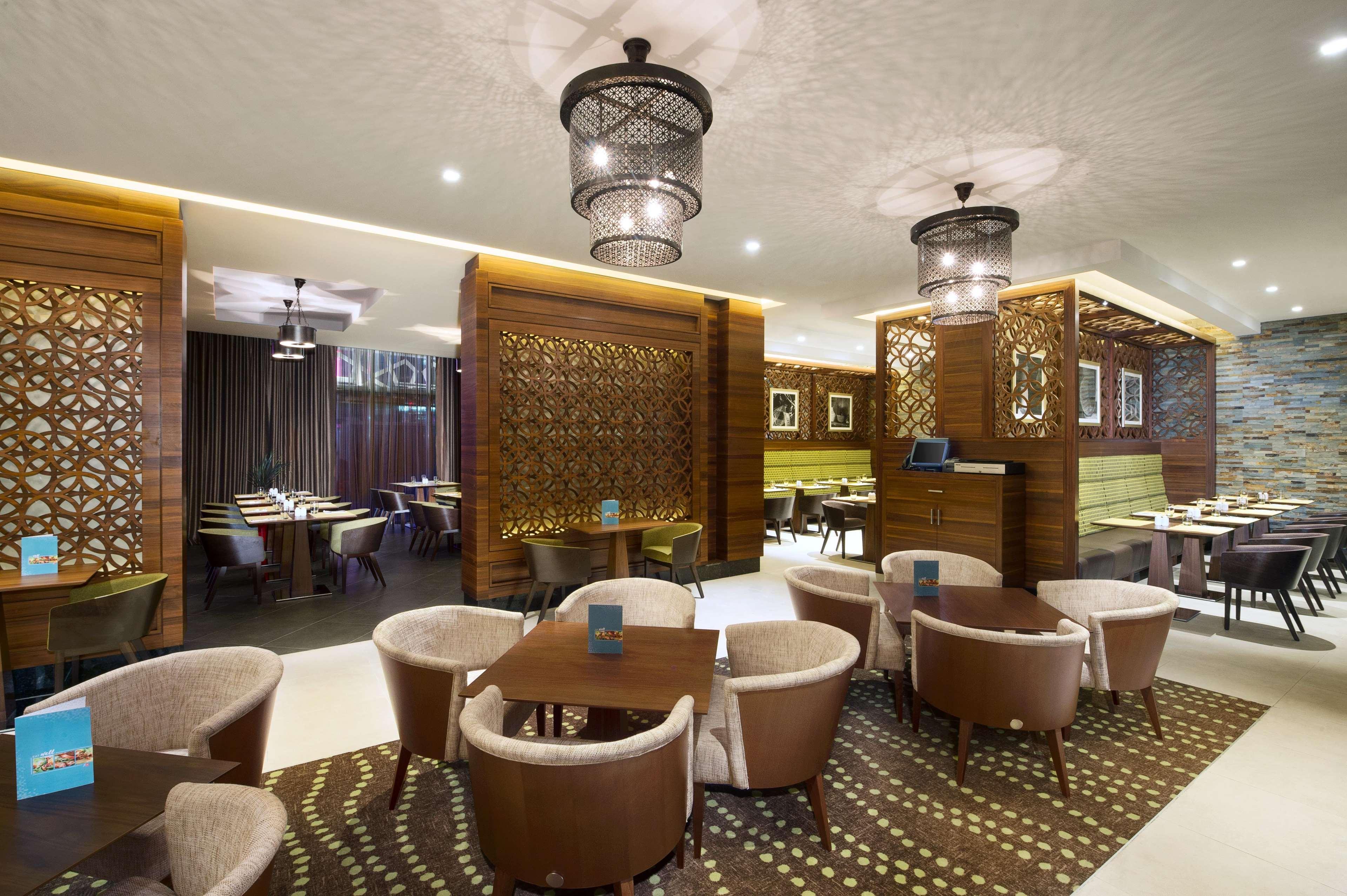 Hilton Garden Inn Dubai Deira Eksteriør billede