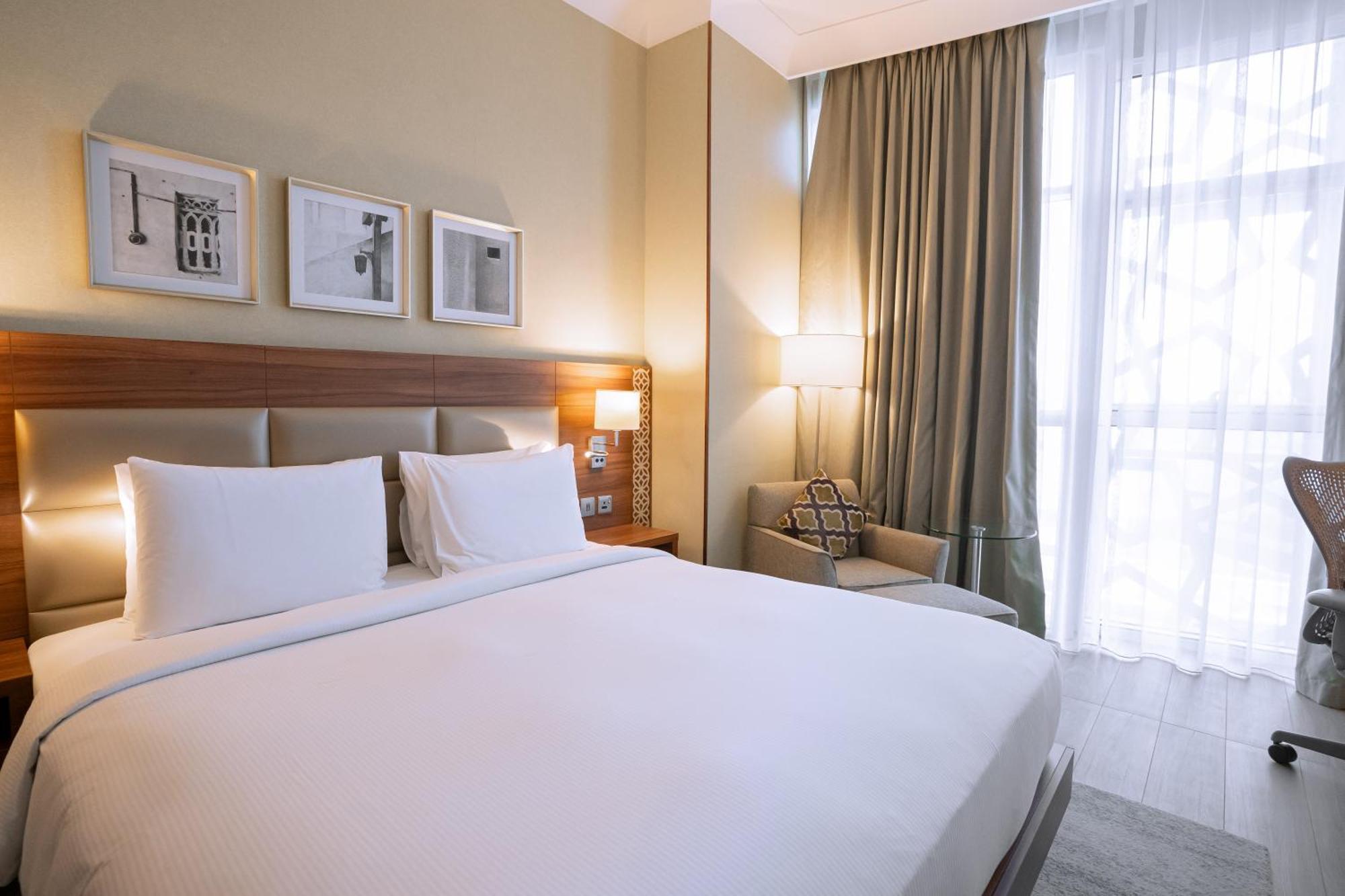 Hilton Garden Inn Dubai Deira Eksteriør billede