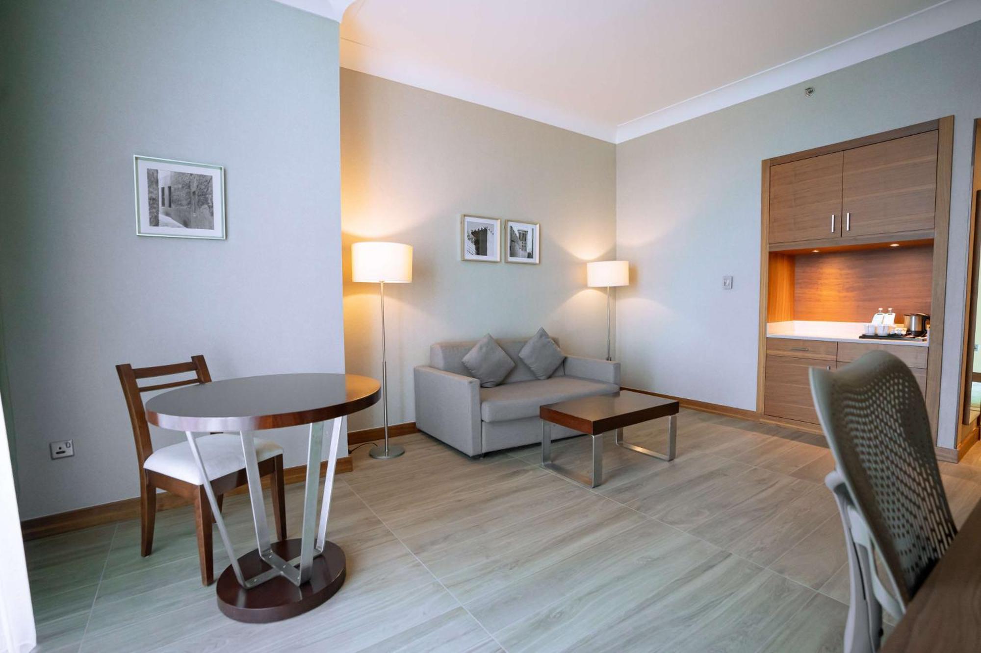 Hilton Garden Inn Dubai Deira Eksteriør billede