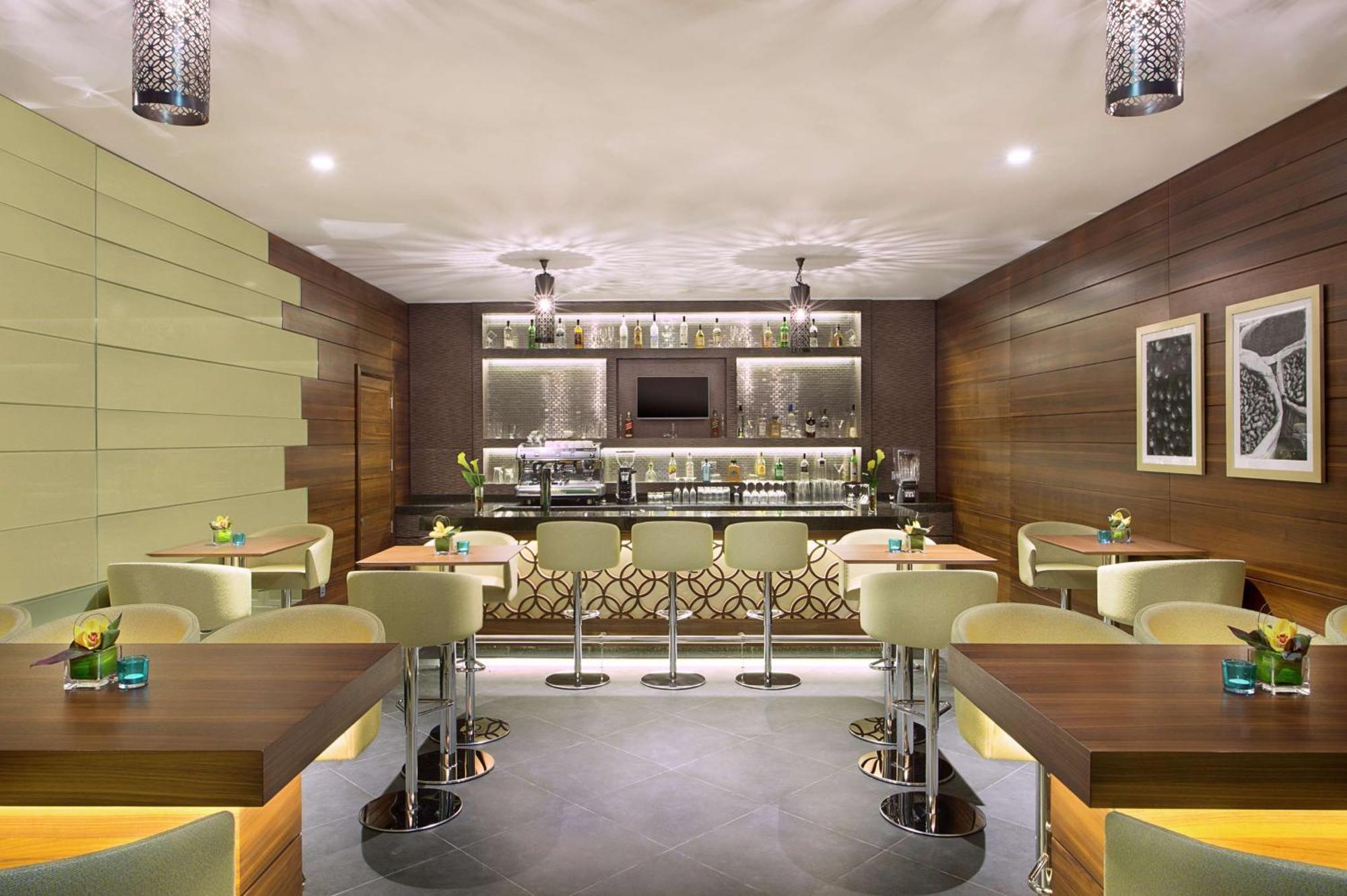 Hilton Garden Inn Dubai Deira Eksteriør billede