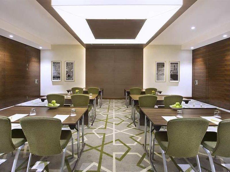 Hilton Garden Inn Dubai Deira Eksteriør billede